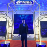 君子以自強不息