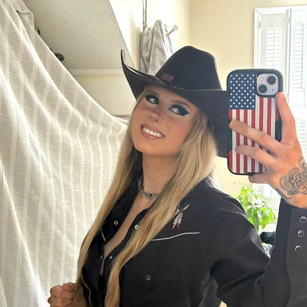 Alexis Xj