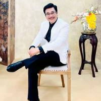 翻译成中文是 陈聪本。