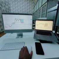 𝙏𝙧𝙖𝙙𝙞𝙣𝙜 𝙥𝙤𝙞𝙣𝙩