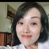 嫣红姹紫