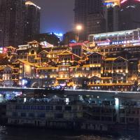 默默看你们装13