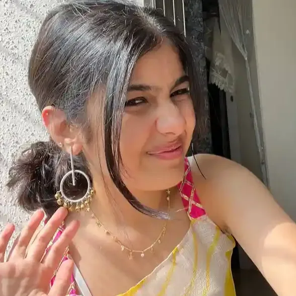 Mahira24