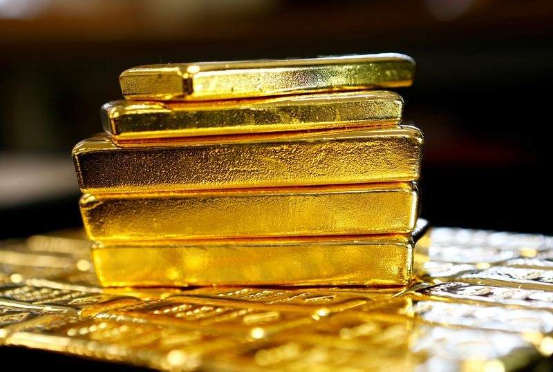 Gold Up as COVID-19 Cases Hit New Record High