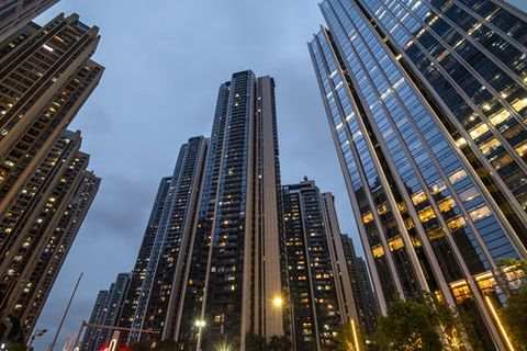 社论：抑制深圳房价过热需出实招
