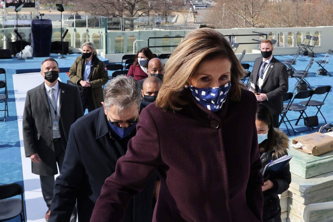 拜登就职典礼倒计时 美国众议院议长佩洛西现场检查筹备情况