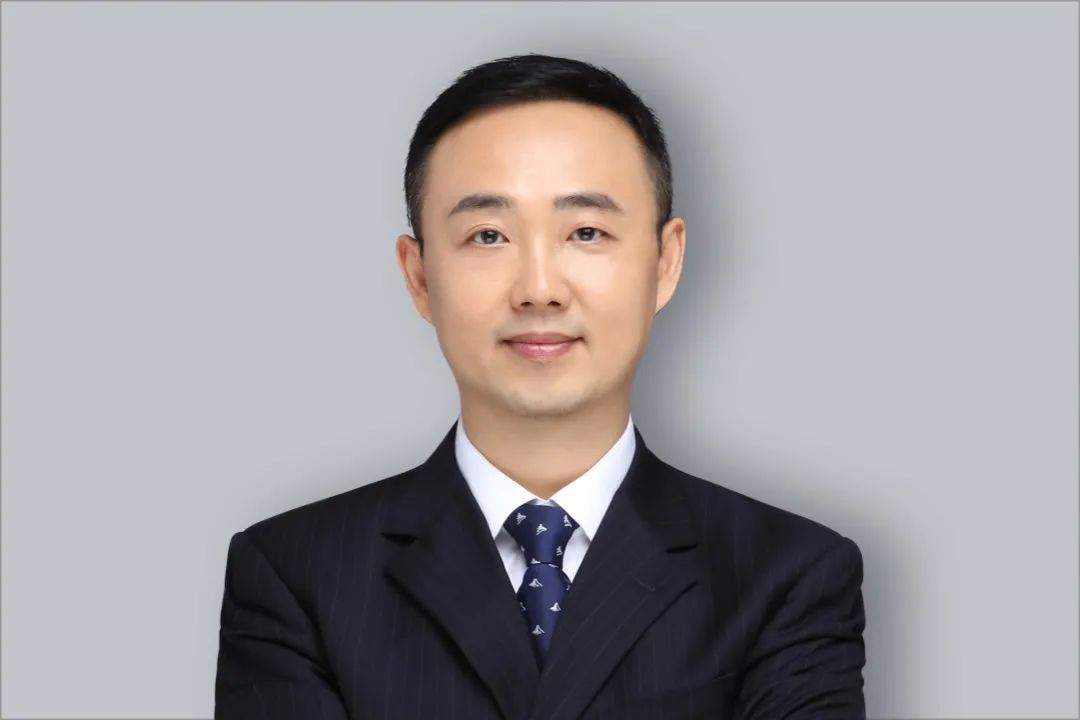 3500点狂被深套，炒股不如买基金？