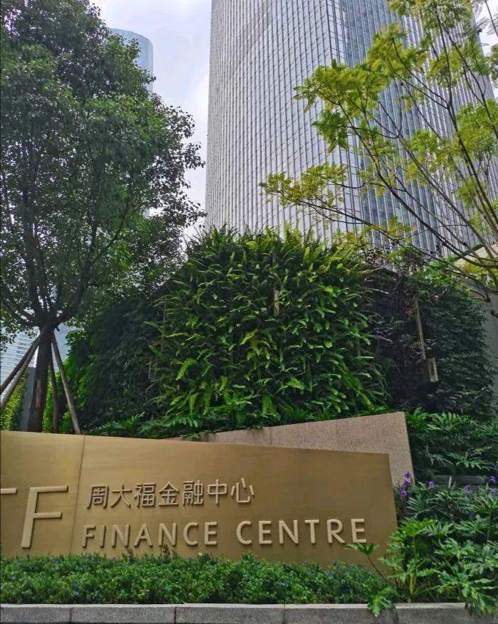 我花300万买基金，结果只剩50万