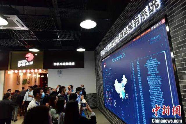 中国最low快餐之王，竟让美国人3小时吃光全店？