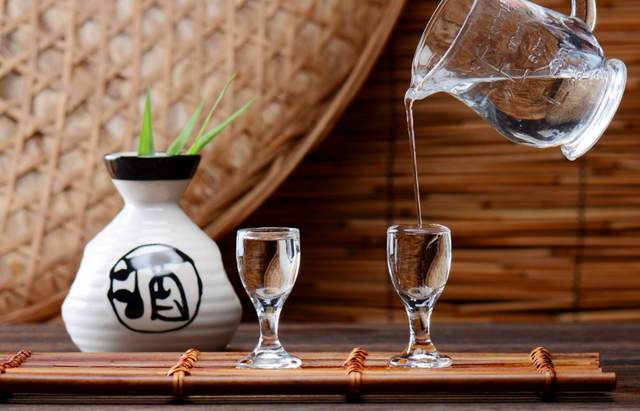 白酒资本论：酱酒热、高端热，钱热不热？