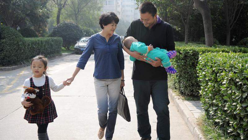 全球倒数，生育率从6到1.3，中国经历了什么？