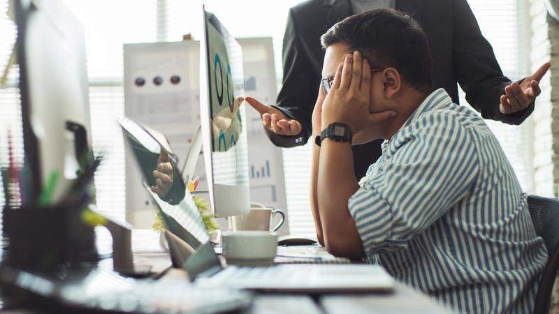 战略性亏损：如何避免成炮灰？