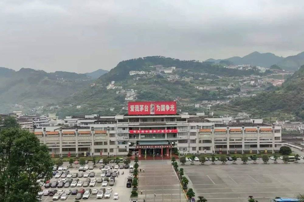 围猎茅台镇，金钱永不眠
