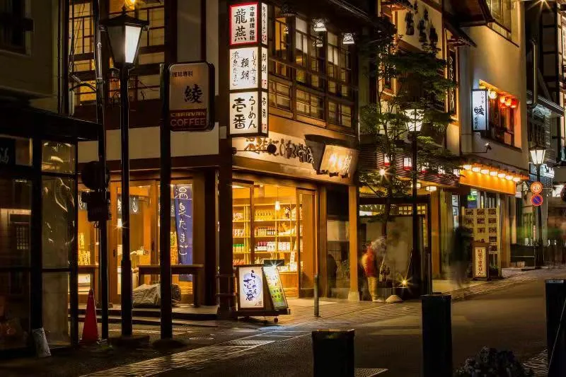 房地产税试点来了，三个方向看清它的影响！
