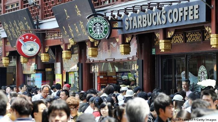 Penjualan Starbucks Merosot karena Covid-19 Kembali Mengamuk di China