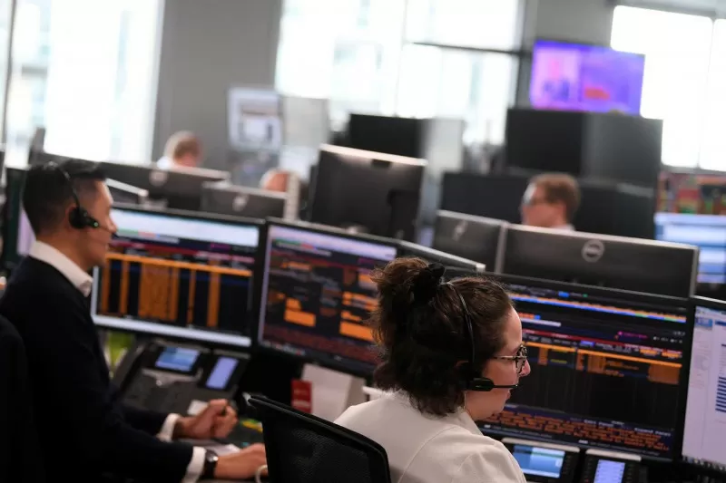 Saham Inggris berakhir positif, indeks FTSE 100 melonjak 1,54 persen