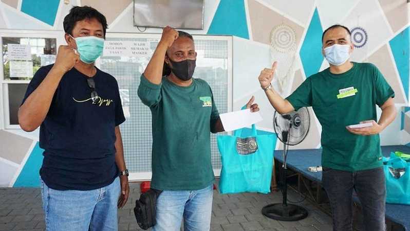 Optimis Capai Target, Kontak Perkasa Futures Surabaya Bersama YSS Bagikan 500 Paket Sembako