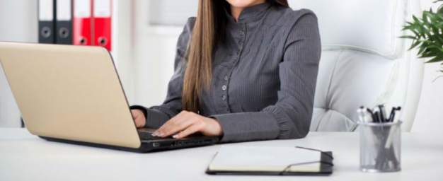 4 CIRI DAN RISIKO TRADING DI BROKER BANDAR