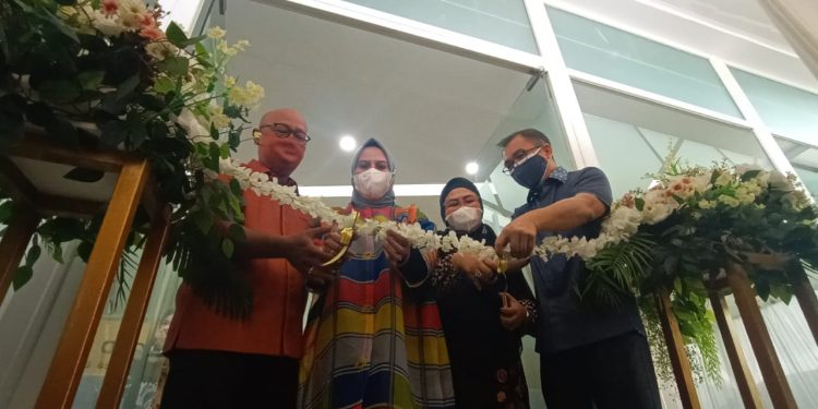 PT Solid Gold Berjangka Pindah Kantor di Pettarani Business Center