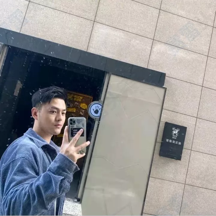 QQ音乐认识“杀猪盘”男友 转账时被银行人员“浇灭幻想”