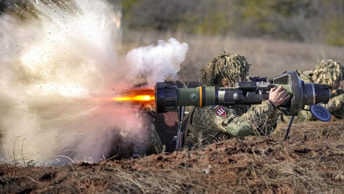 Rusia Serang Ukraina, Rentetan Ledakan Terdengar di Mana-mana  