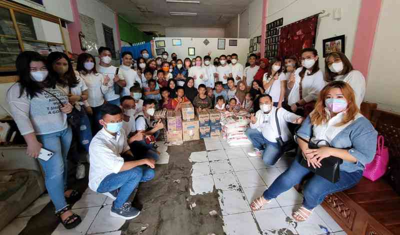 Program Charity Rifan Financindo Berjangka Medan Kunjungi Dua Panti Asuhan
