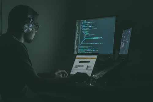 6 Ciri Broker Ilegal yang Harus Kamu Tahu