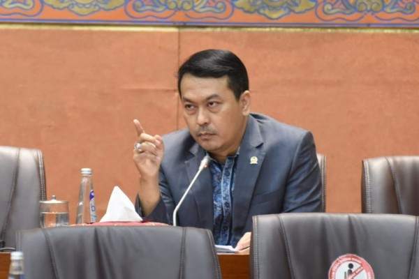 Marak Trading Bodong, Anggota DPR Minta Bappebti Turun Tangan