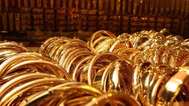 Vàng Thế Giới Tăng Hơn 1% Khi Đồng USD Suy Yếu