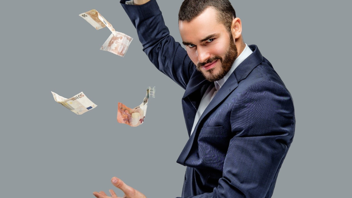 Pinjol Ilegal dan Investasi Bodong Jadi PR Besar OJK