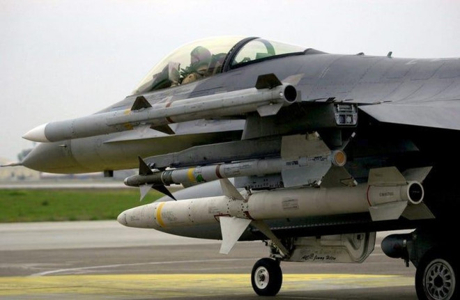 'Thợ săn' radar AGM-88 HARM mà Mỹ cung cấp cho Ukraine gây khó cho Nga