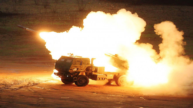 Quân đội Ukraine liều lĩnh đưa hệ thống HIMARS vào trong tầm bắn của pháo binh Nga