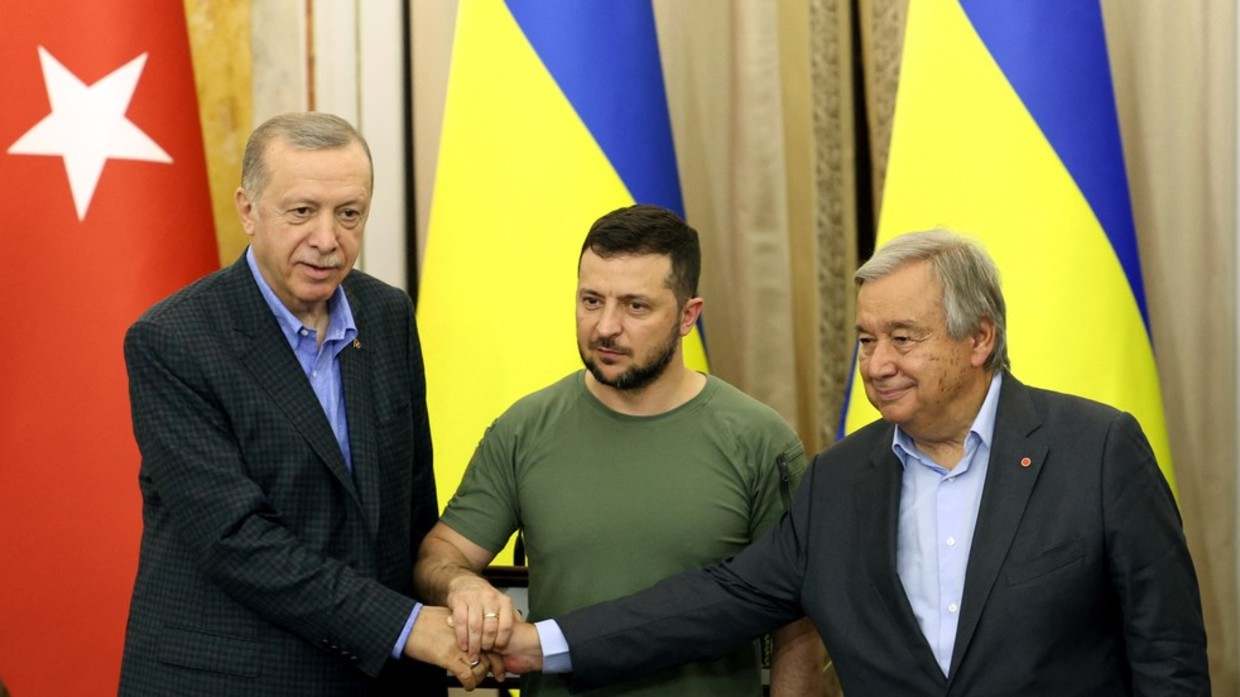 Tổng thống Thổ Nhĩ Kỳ: Ông Zelensky quan ngại sự trung thành của đội ngũ thân cận