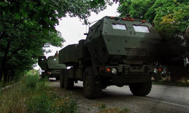 Quân đội Ukraine liều lĩnh đưa hệ thống HIMARS vào trong tầm bắn của pháo binh Nga