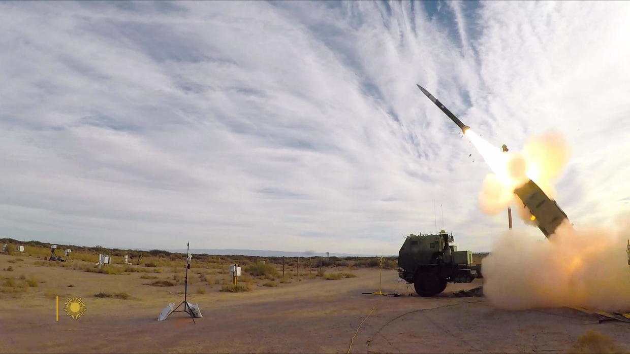 Cựu tướng Mỹ nói về tác động của pháo phản lực HIMARS ở Ukraine 