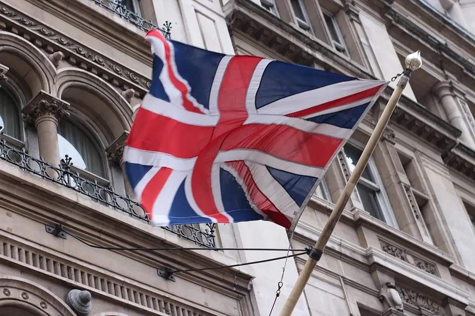 英国投资者去年因诈骗损失超13亿英镑 FCA如何阻止投资诈骗？