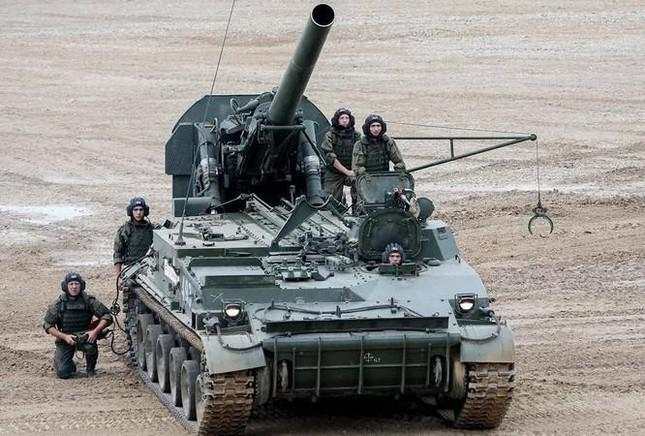 Cối tự hành 2S4 Tyuplan Nga phá hủy sở chỉ huy Ukraine