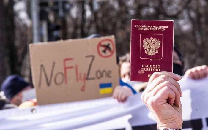 EU tung đòn trừng phạt mới, Nga cảnh báo hậu quả