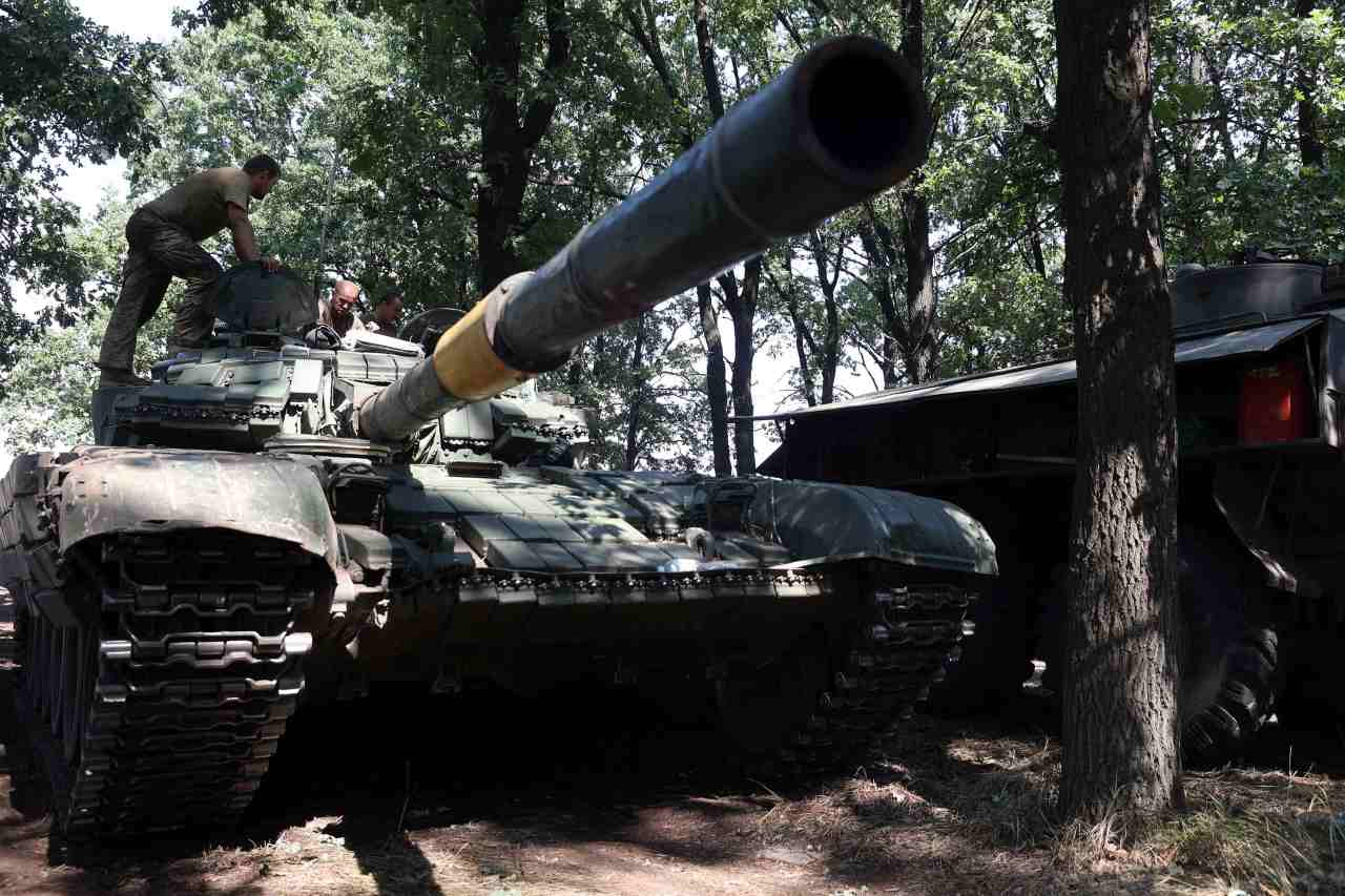 Phản công Nga ở miền nam, Ukraine phải bỏ kịch bản đánh lớn?