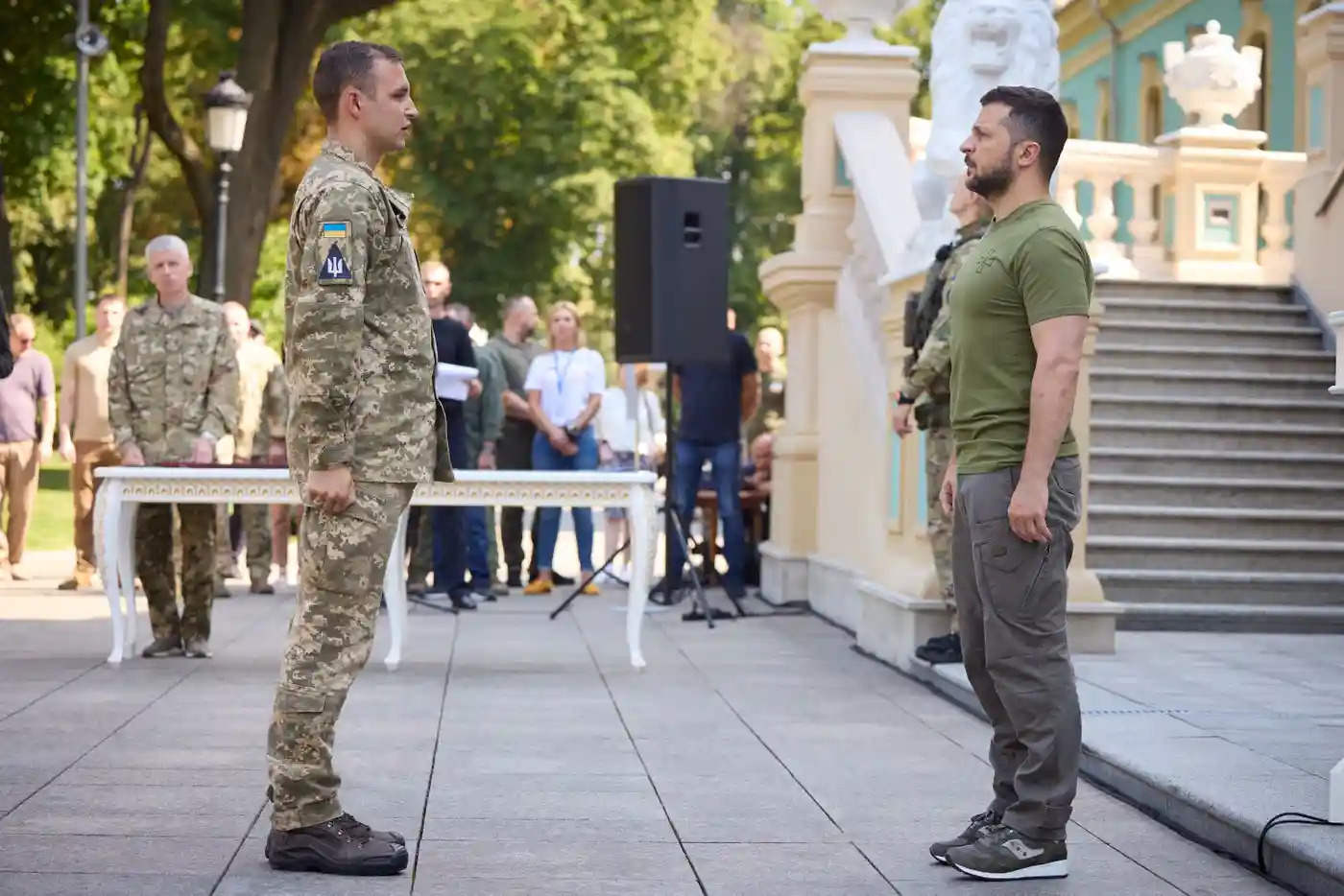 Tuyên bố “rắn” của ông Zelensky khi Ukraine phản công Nga