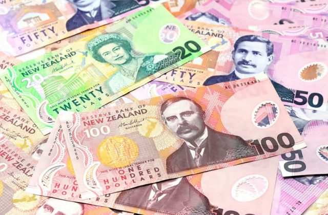 NZD/USD Hiện Cho Thấy Xu Hướng Tích Luỹ - UOB