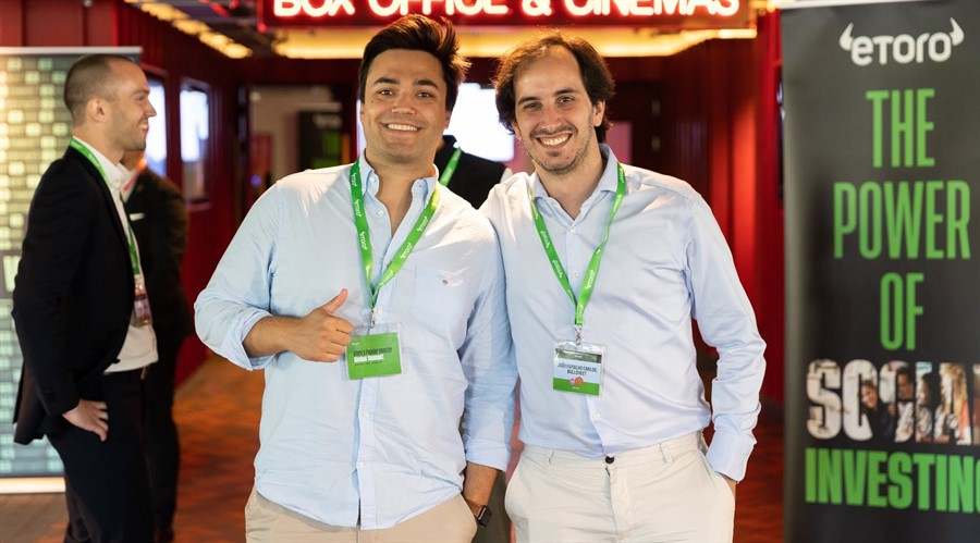 eToro có được Công cụ quản lý danh mục đầu tư Bullsheet