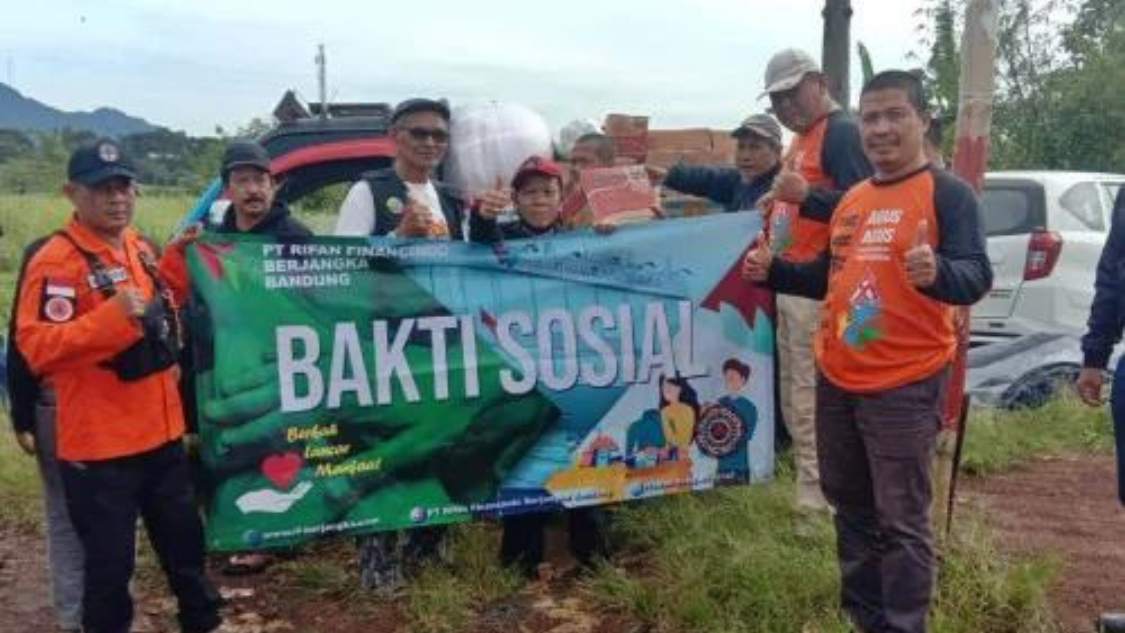 Rifan Financindo Berjangka Bandung Salurkan Bantuan Bagi Korban Gempa Cianjur