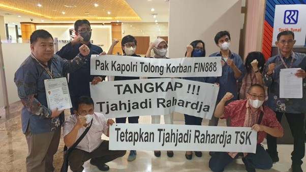 Setahun Berlalu, Dalang Robot Trading Fin888 Masih Melenggang, Kapolri Diminta Turun Tangan