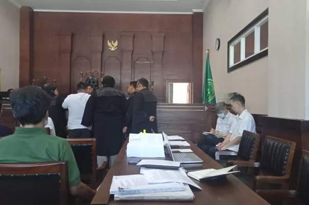 Sejumlah Korban Robot Traiding FIN 888 Bersaksi, Mereka Tergoda Iming-iming Jaminan Asuransi Investasinya