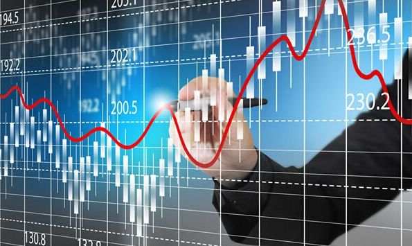 青御论金：11.8晚间重点关注EIA，原油分析策略！