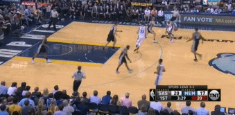 惊!40岁老汉上演双手补扣 我看的一定是假NBA