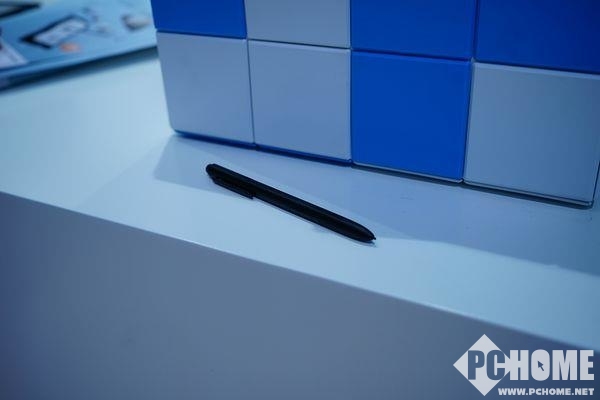 海尔公布即将上市的TOPSIR电纸书
