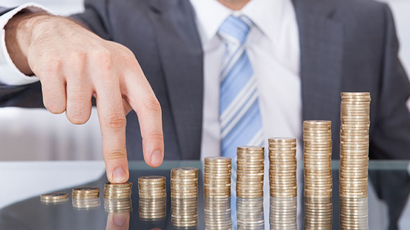 齐浩铭：4.30黄金下周操作策略及解套，非农能否助黄金定方向