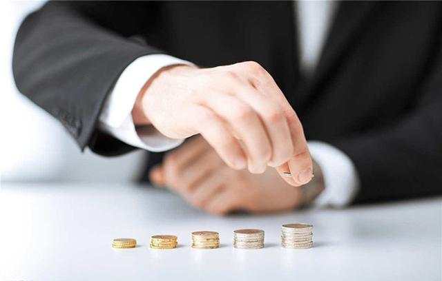 代菲喻：黄金千三已破多头势不可挡，空单被套最后的机会！